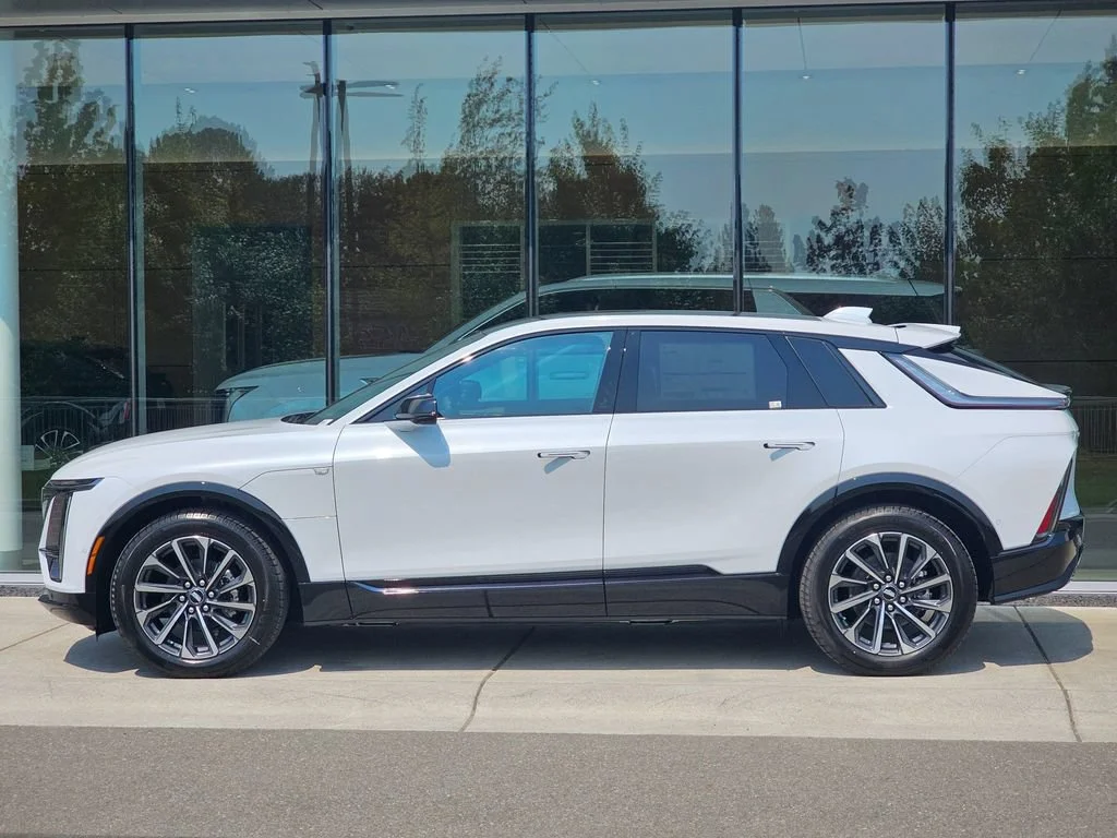 New 2026 Vibrant White Tricoat Cadillac Sport image 2