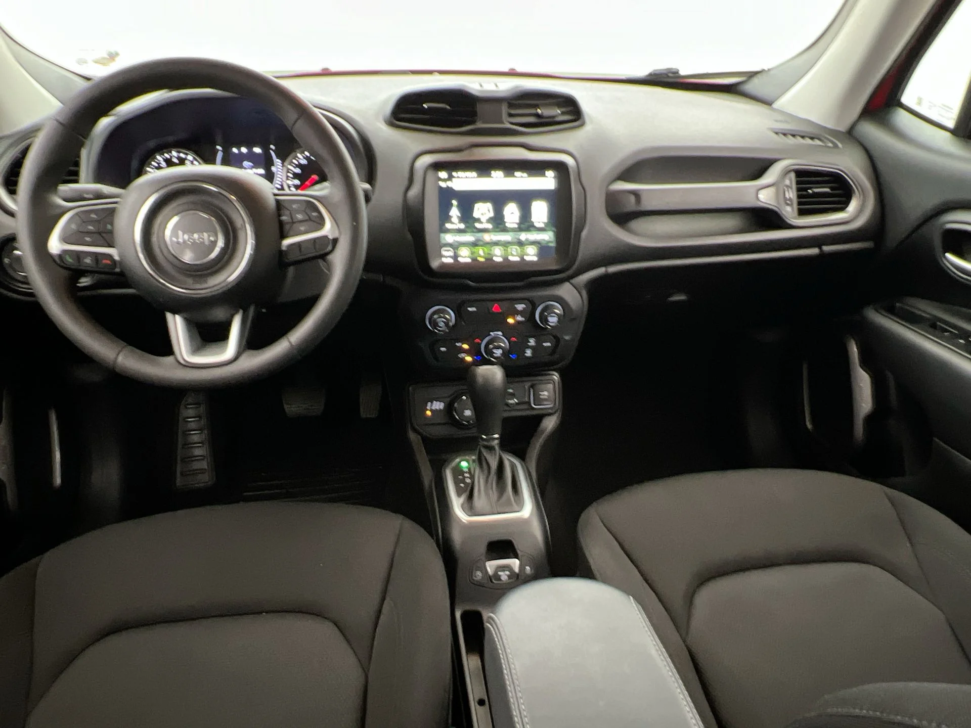 Used 2023 Red Jeep Latitude image 2