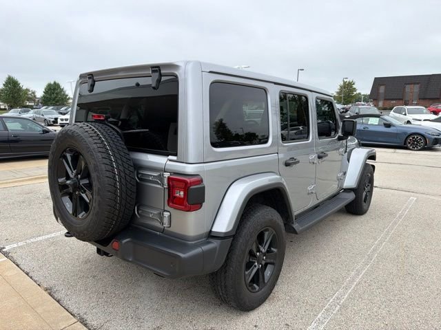 Used 2021 Billet Silver Metallic Clearcoat Jeep Unlimited Sahara Altitude image 8