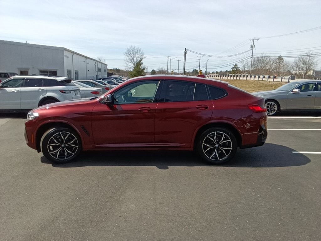 Used 2025 Aventurin Red Metallic BMW M40i image 4