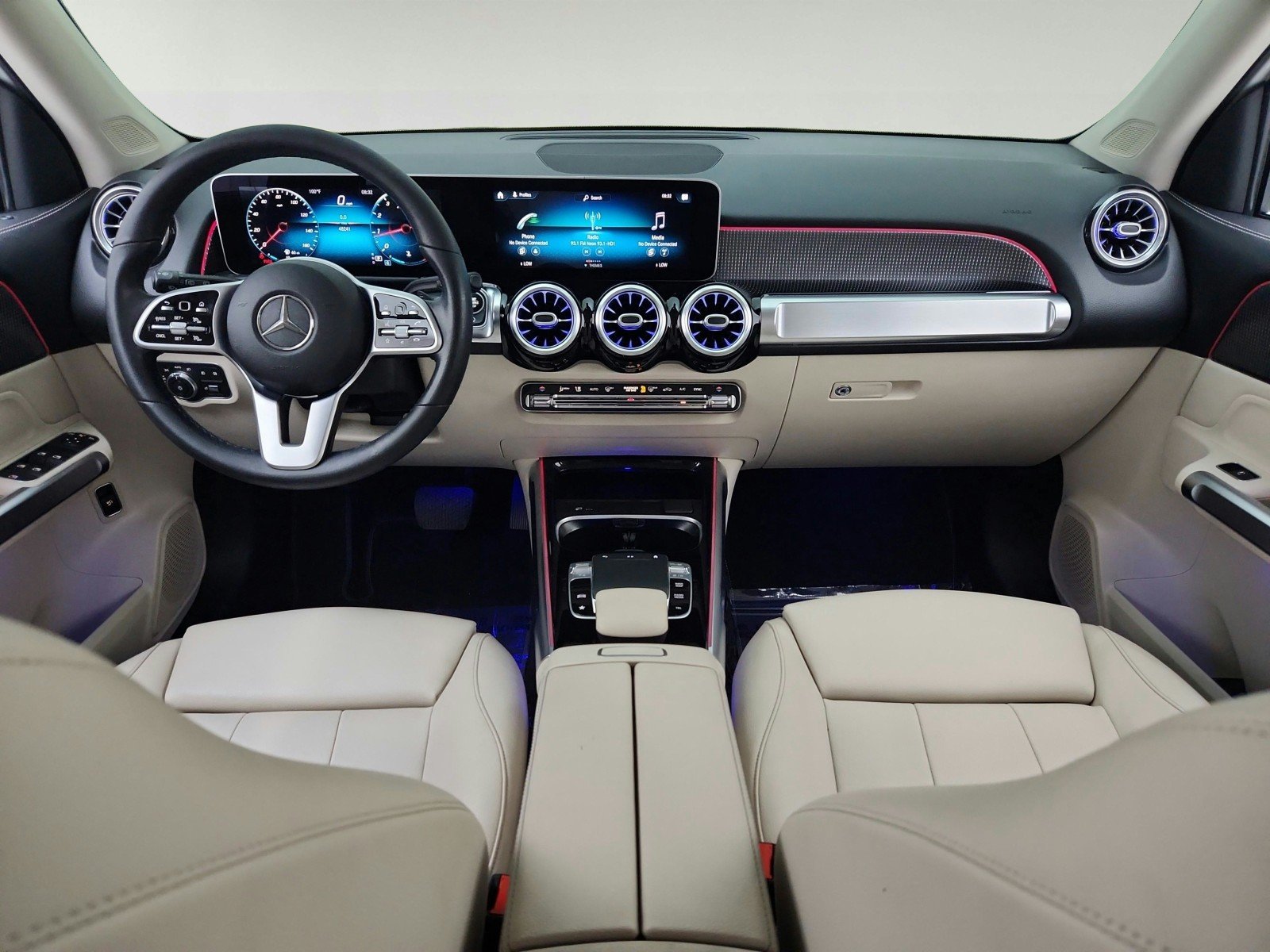 Used 2020 Polar White Mercedes-Benz GLB 250 image 26