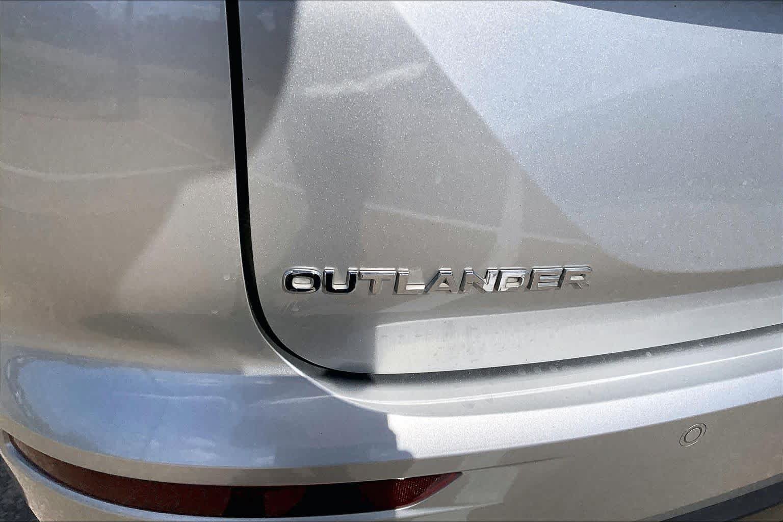 Used 2023 Alloy Silver Metallic Mitsubishi ES image 59