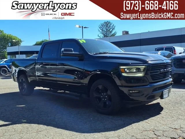2019 RAM 1500 Big Horn/Lone Star 4x4 Crew Cab 6'4's photo