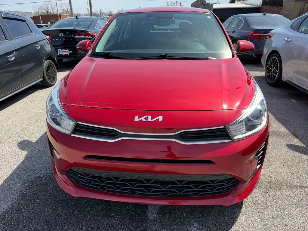 Used 2023 Red Kia S image 16