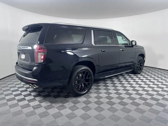 Used 2024 Black Chevrolet High Country image 4