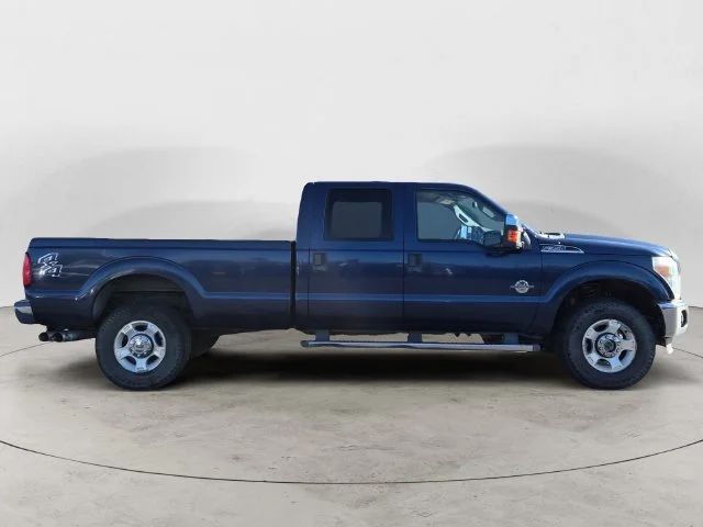 Used 2011 Dark Blue Pearl Metallic Ford XLT image 4