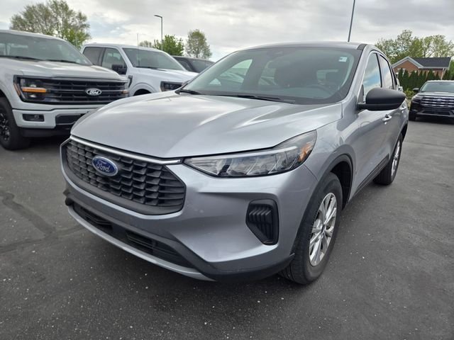 Used 2023 Iconic Silver Metallic Ford Active image 3