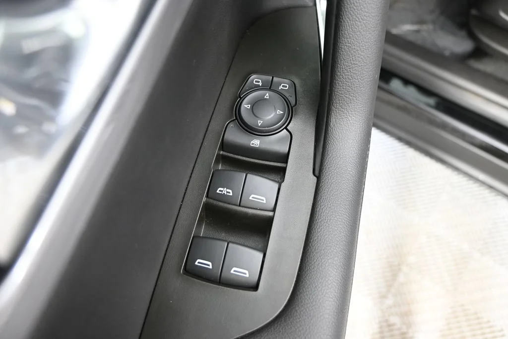 Used 2024 Black Chevrolet 2LT image 19