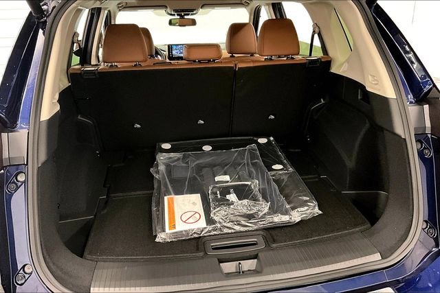 2025 Nissan Rogue Platinum - Photo 41
