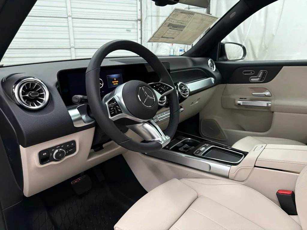 New 2026 Black Mercedes-Benz GLB 250 image 12