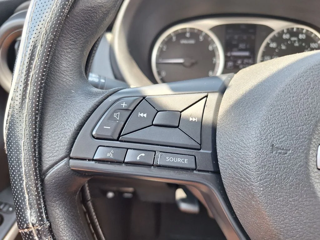 Used 2025 White Nissan S image 16