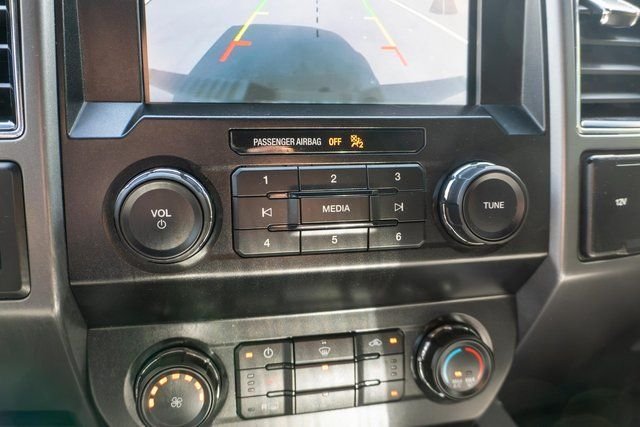 Used 2019 Gray Metallic Ford XLT image 29