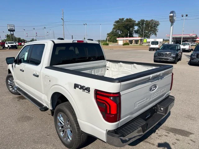 New 2026 Avalanche Ford Lariat® image 25