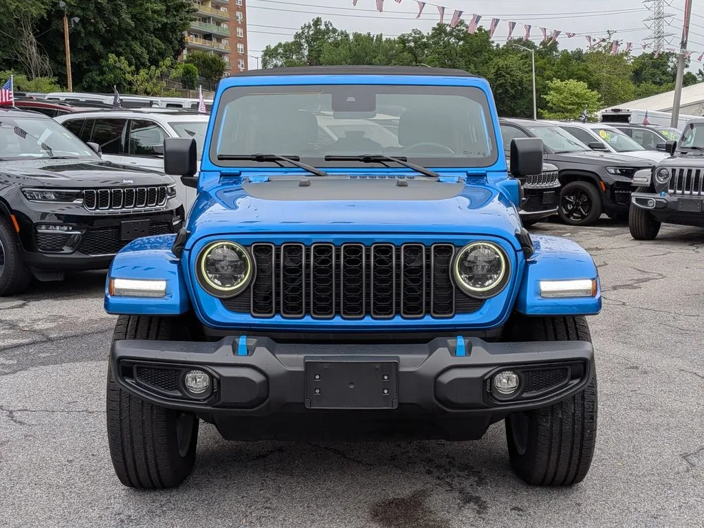 Used 2024 Blue Jeep Sport S 4xe image 3