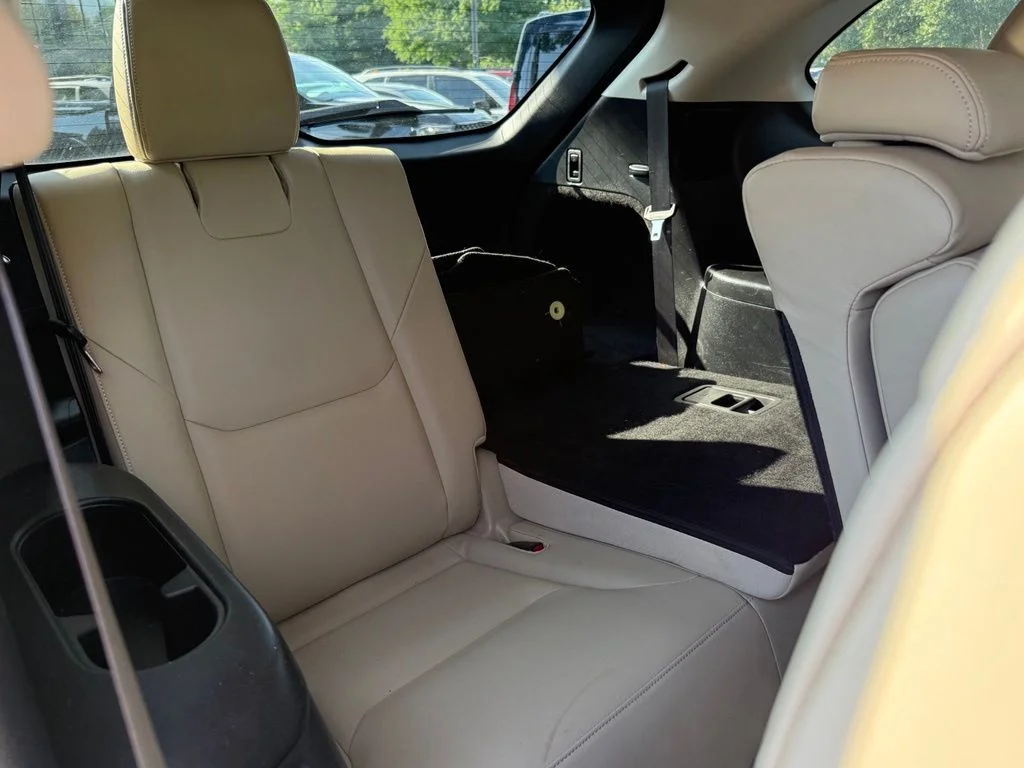 Used 2018 Silver Mazda Touring image 27