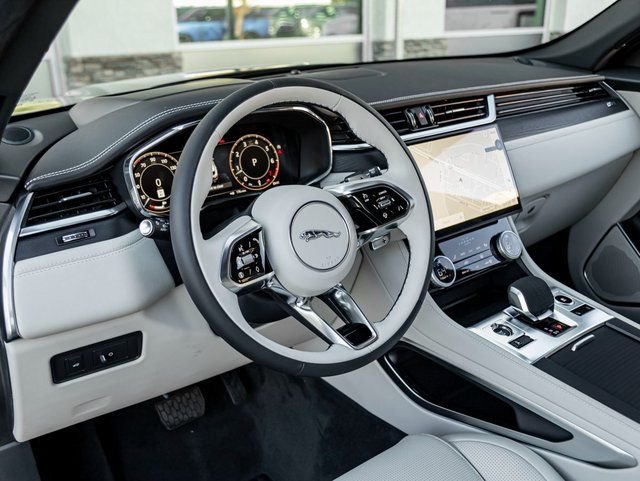 New 2026 Santorini Black Jaguar P250 R-Dynamic S image 16