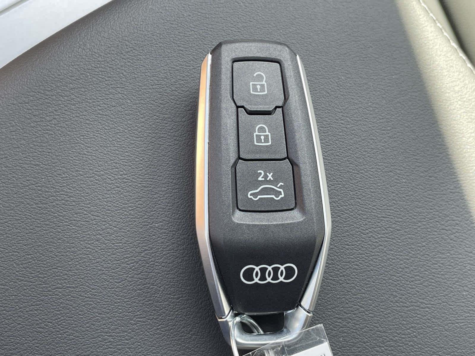 New 2026 6I6I/Blue Audi Premium Plus image 4