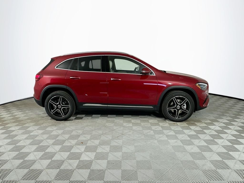 New 2026 MANUFAKTUR Patagonia Red Metallic Mercedes-Benz GLA 250 image 8