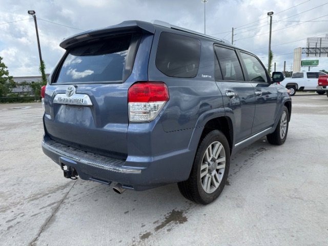 Used 2013 Blue Toyota SR5  Limited image 5