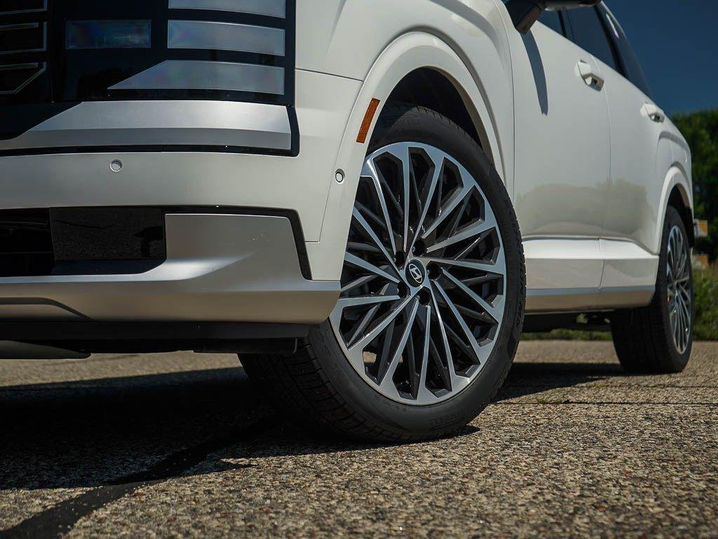 New 2026 Creamy White Pearl Hyundai Calligraphy AWD image 32