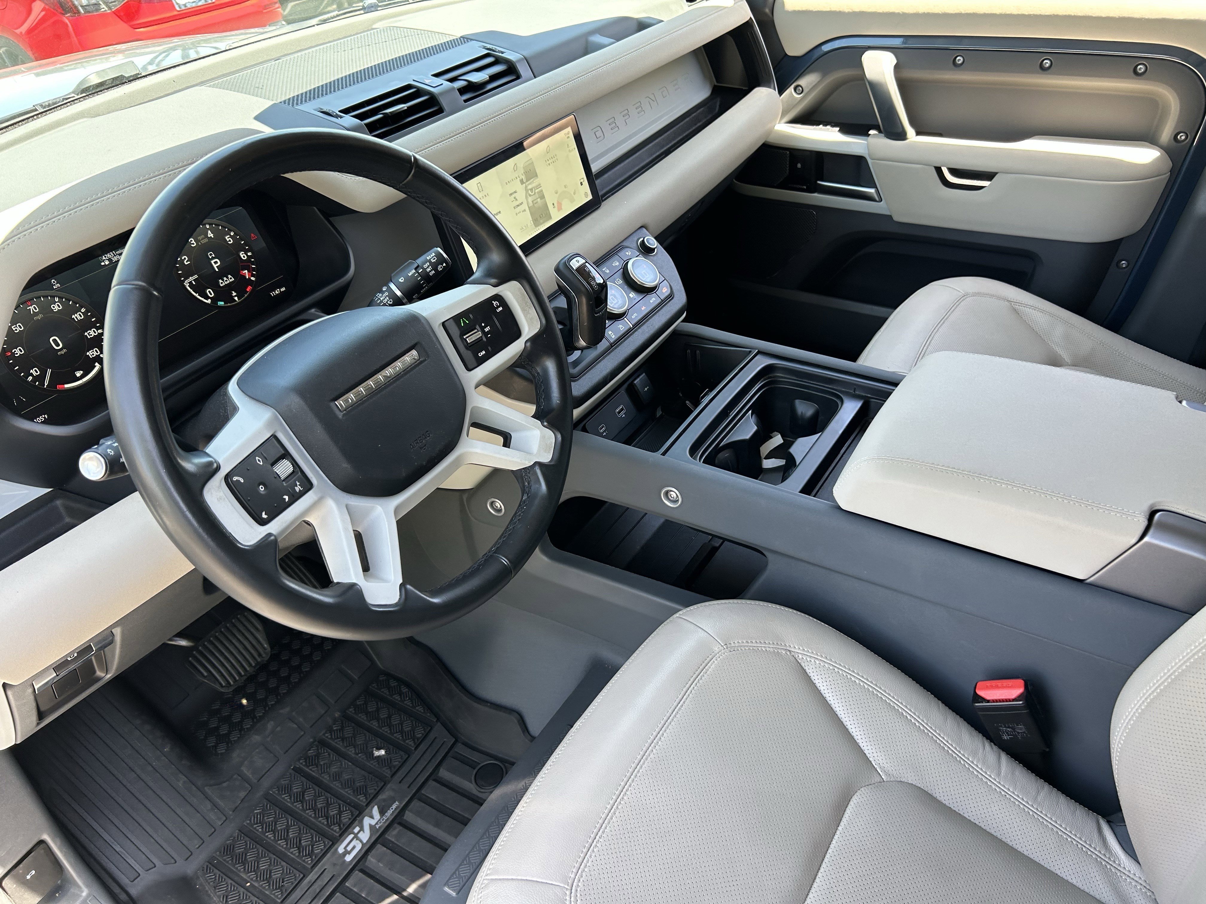 Used 2023 Blue Land Rover S image 16