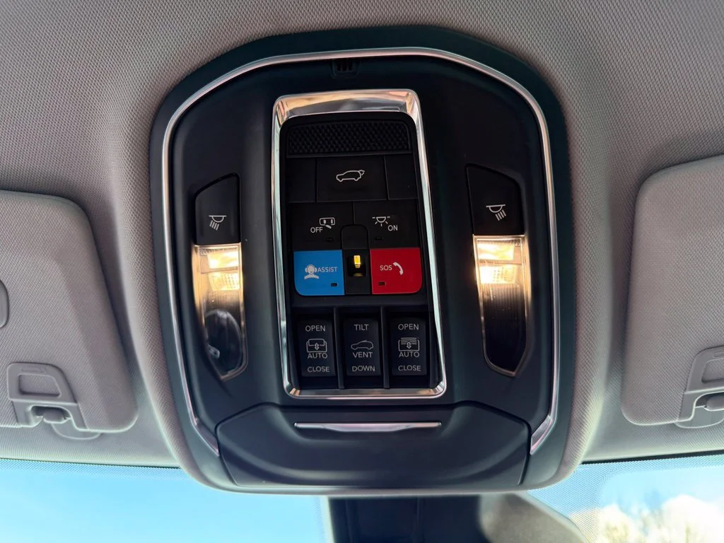 Used 2022 White Jeep Limited image 30