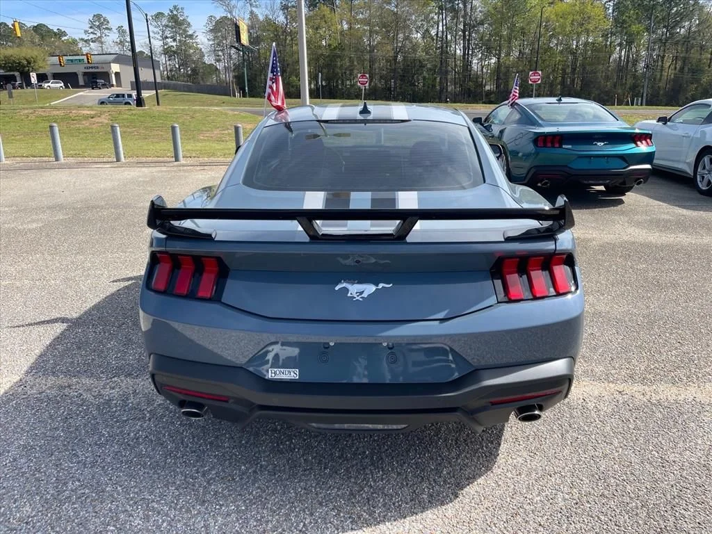 2026 Ford Mustang EcoBoost Fastback - Photo 10