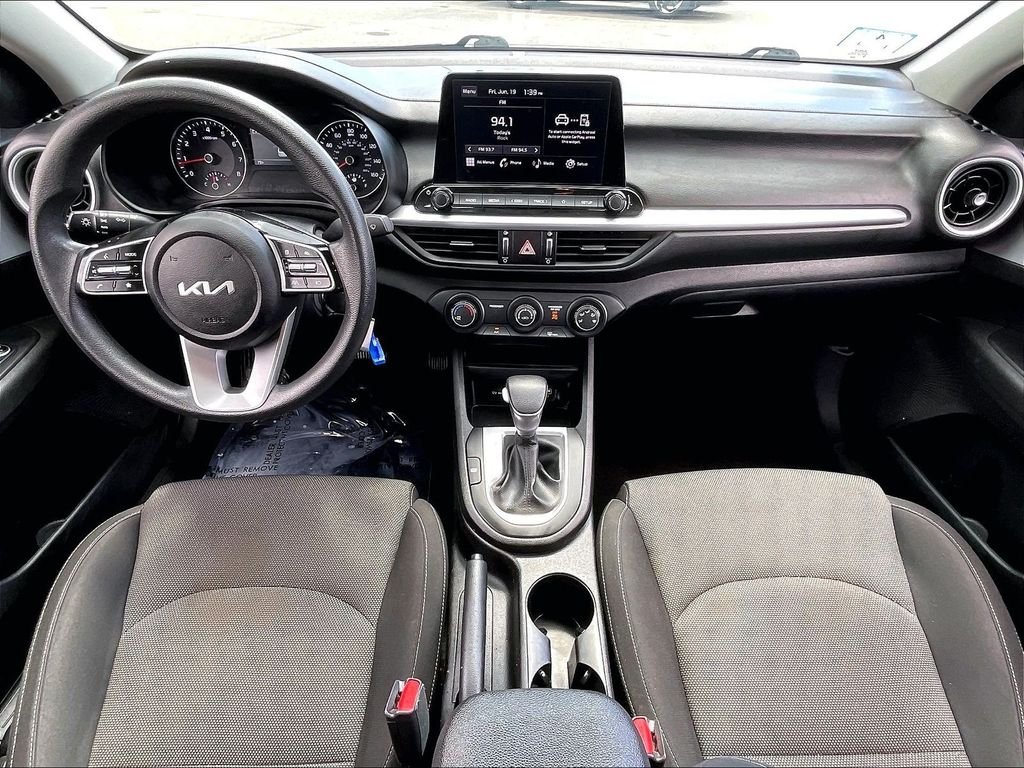 Used 2024 Steel Gray Kia LXS image 20