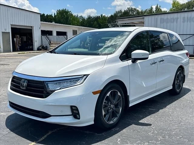 Used 2024 White Honda Elite image 5