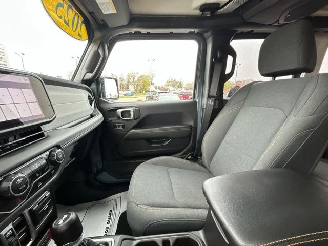 Used 2025 Gray Jeep Sahara 4xe image 43