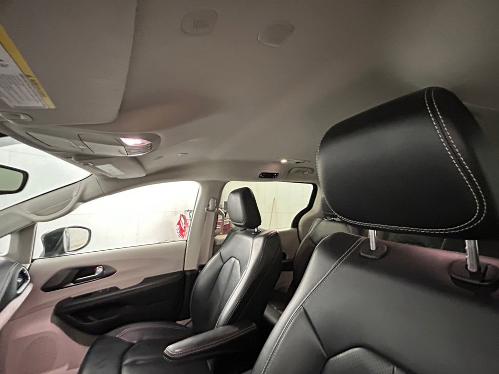 Used 2023 Black Chrysler Touring L image 25