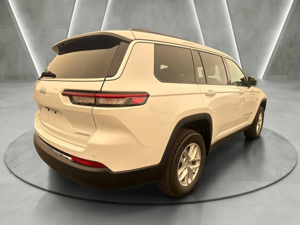 New 2026 Bright White Clearcoat Jeep Laredo image 7