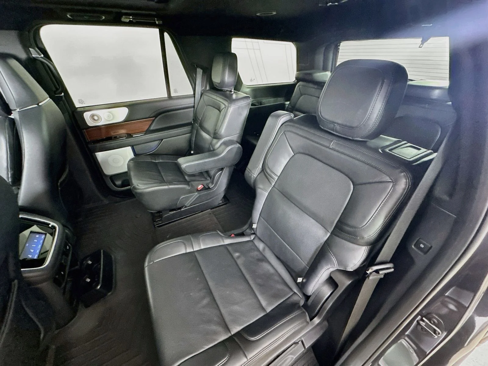 Used 2023 Gray Lincoln  image 37