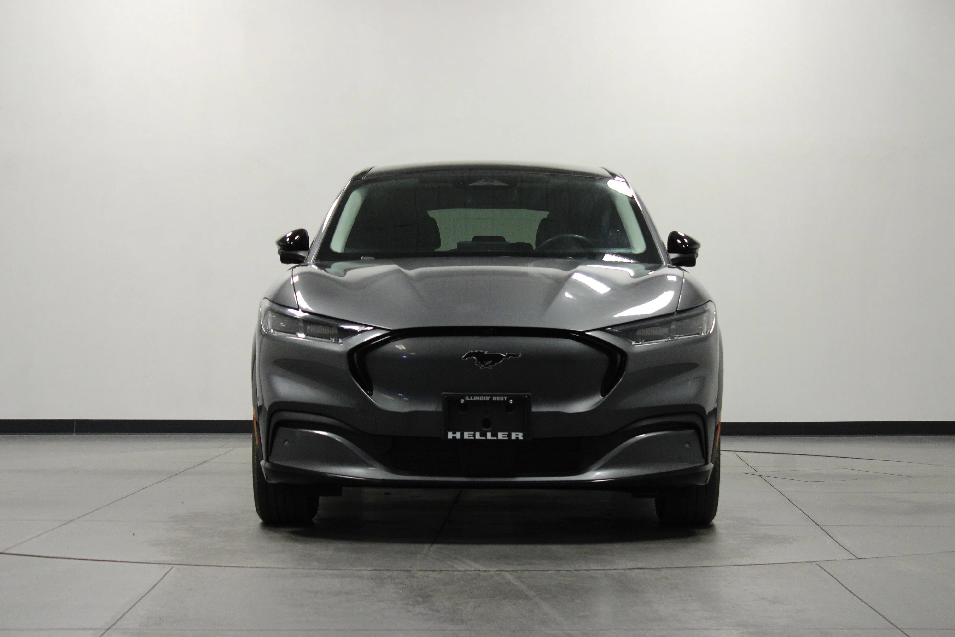 Used 2021 Gray Metallic Ford Premium image 9