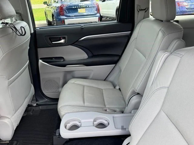Used 2019 White Toyota Limited Platinum image 8
