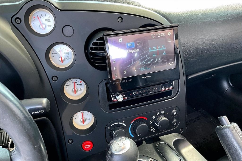 Used 2005 Black Dodge SRT10 image 18