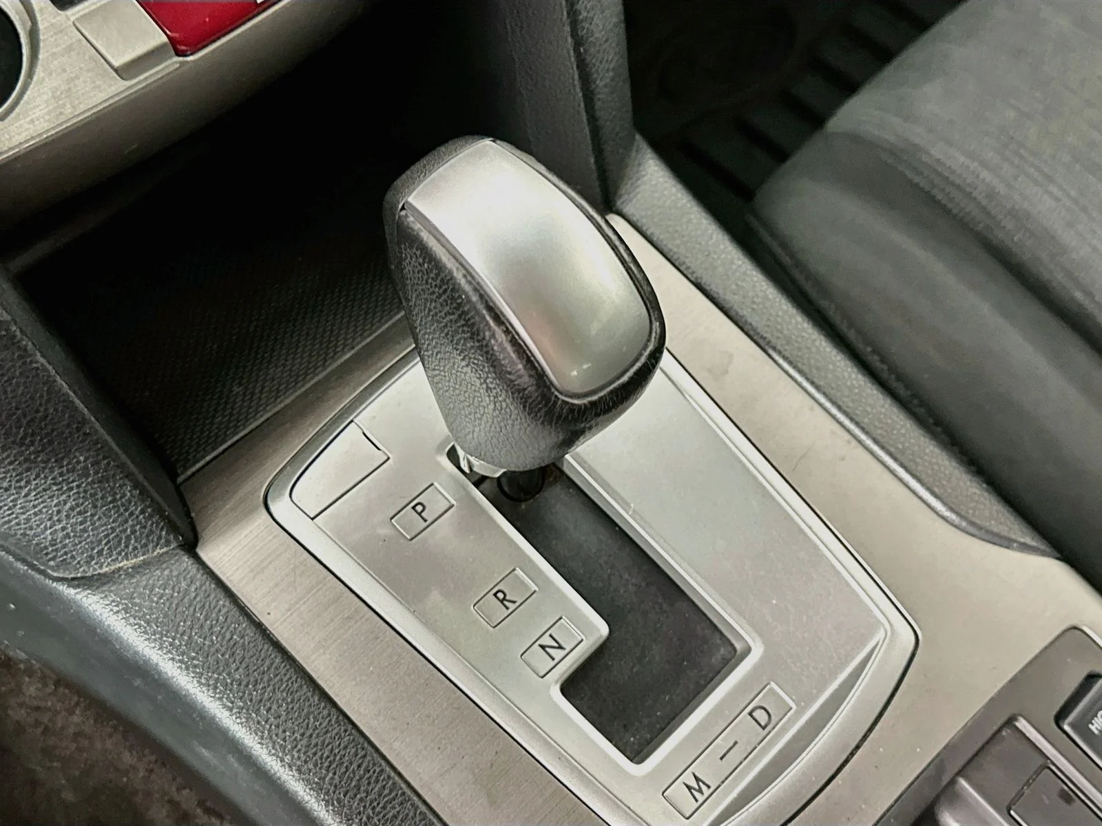 Used 2014 Carbide Gray Metallic Subaru 2.5i Premium image 15