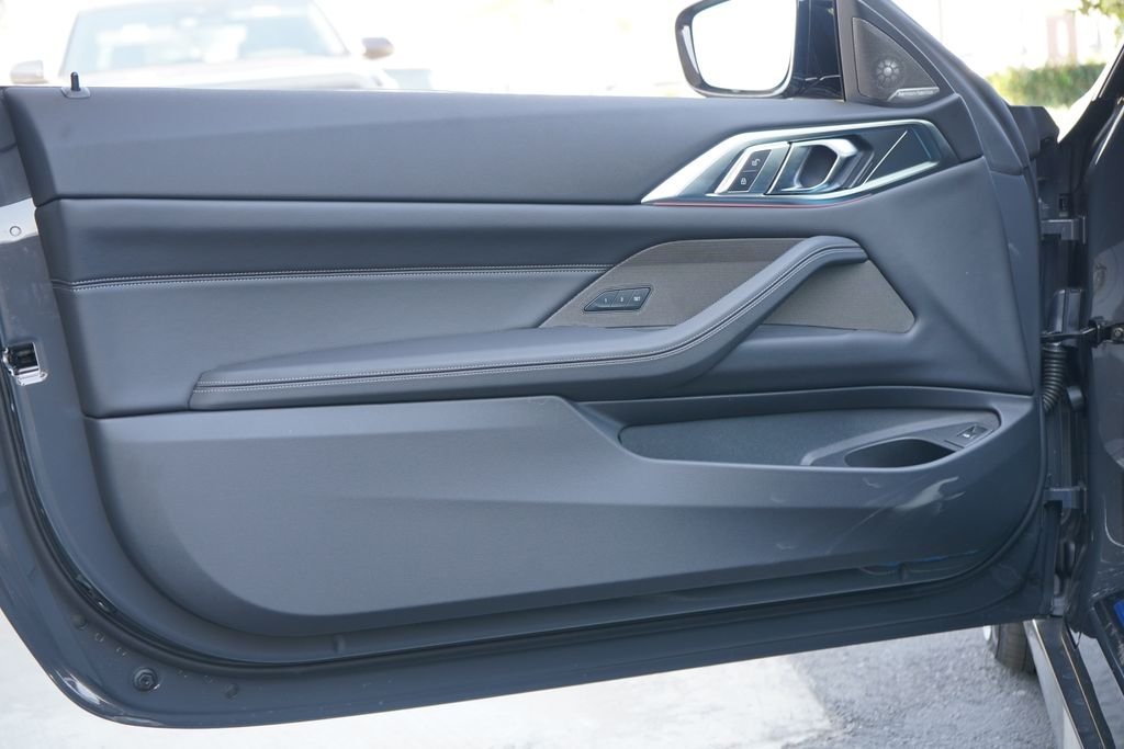 2026 BMW 4 Series 430i - Photo 9