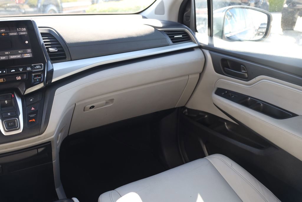 Used 2019 Obsidian Blue Pearl Honda EX-L image 19