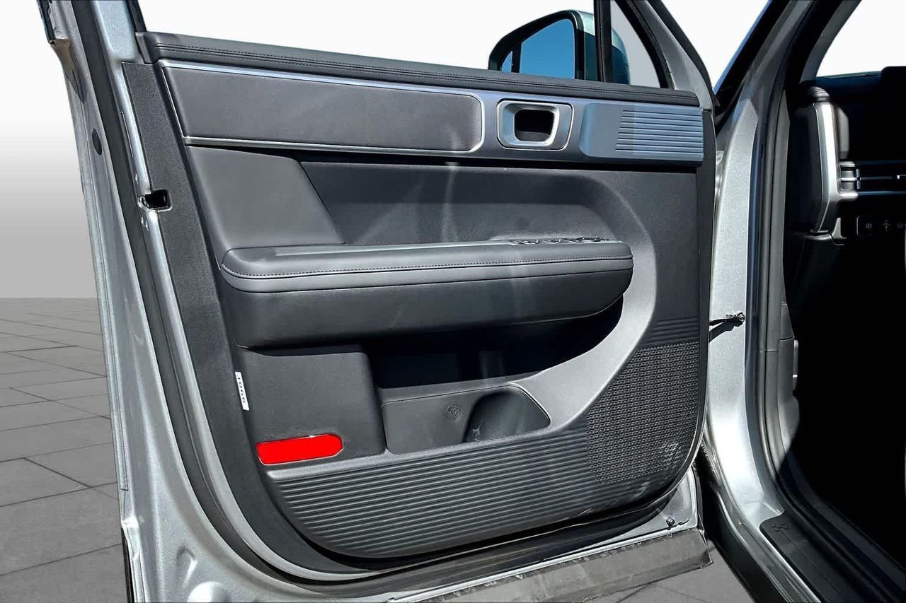 New 2026 Shimmering Silver Hyundai SEL image 10