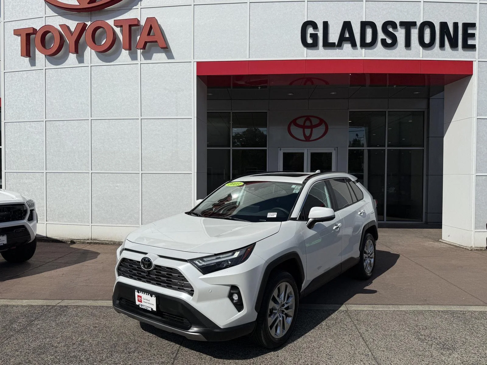 Used 2023 Wind Chill Pearl Toyota Limited image 1