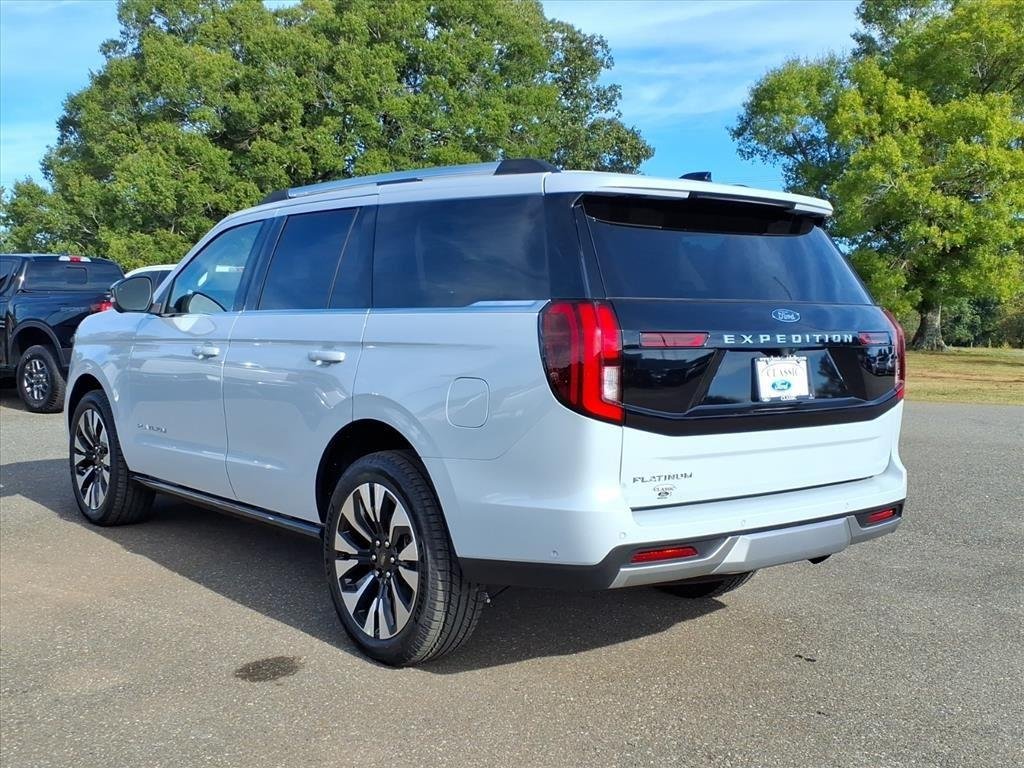 2025 Ford Expedition Platinum - Photo 17