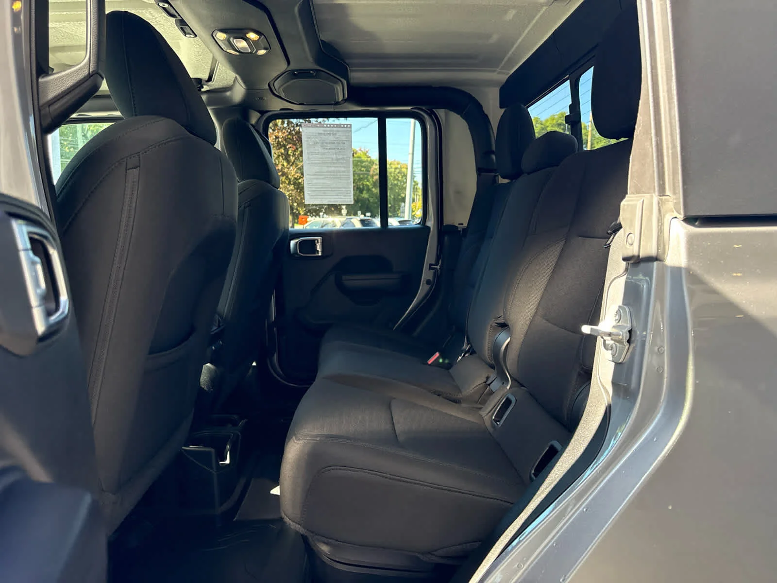 Used 2020 Billet Silver Metallic Clearcoat Jeep Sport S image 20