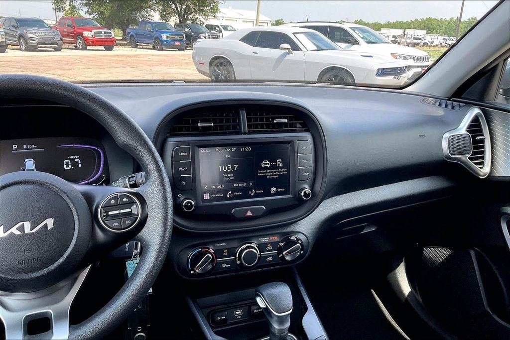 Used 2025 Gray Kia LX image 9