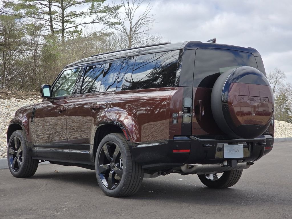 New 2026 Sedona Red Land Rover X-Dynamic se image 23