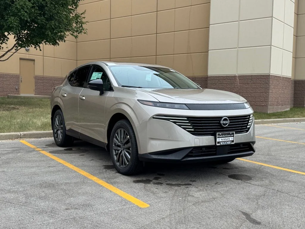 New 2026 Champagne Silver Metallic Nissan SL image 2