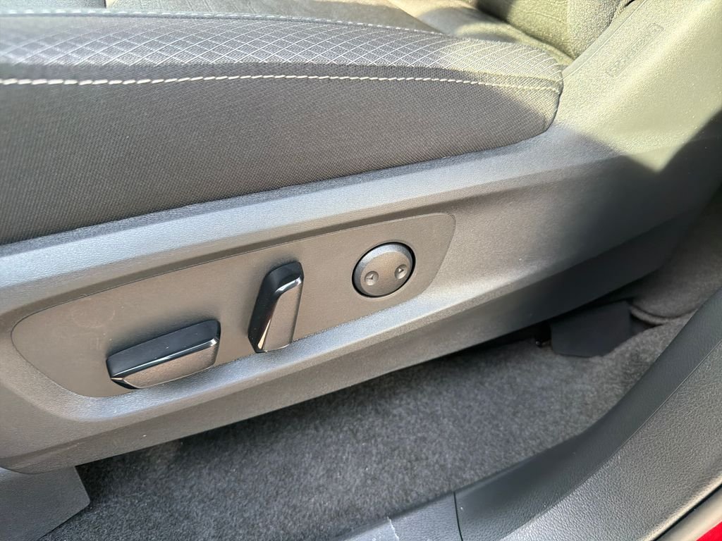 New 2026 Nissan Pathfinder SV 4D Sport Utility