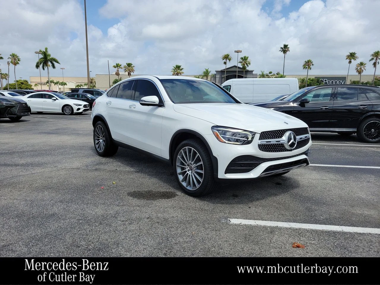 2021 Mercedes-Benz GLC GLC300 4MATIC's photo