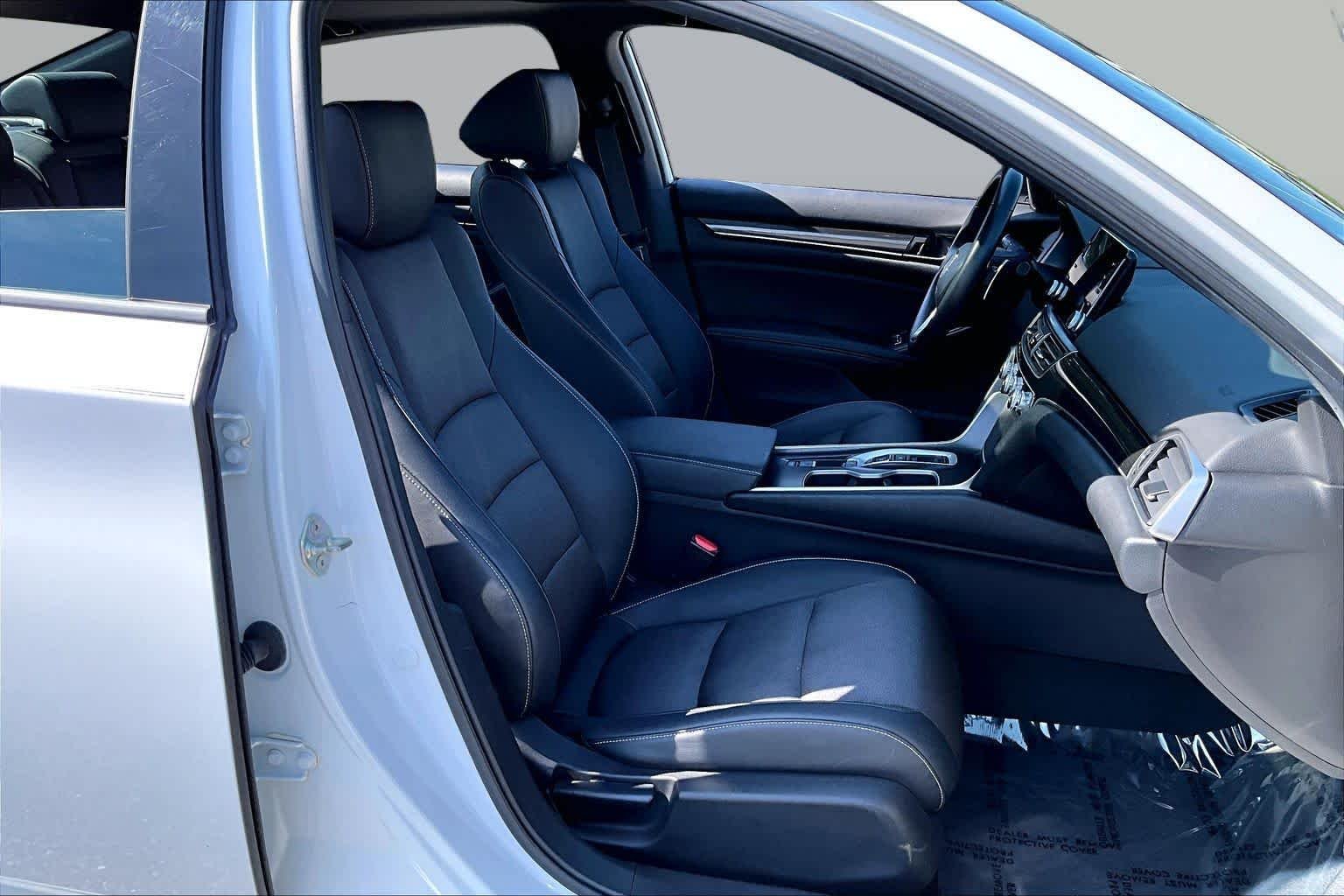 Used 2019 Platinum White Pearl Honda Sport 2.0T image 9