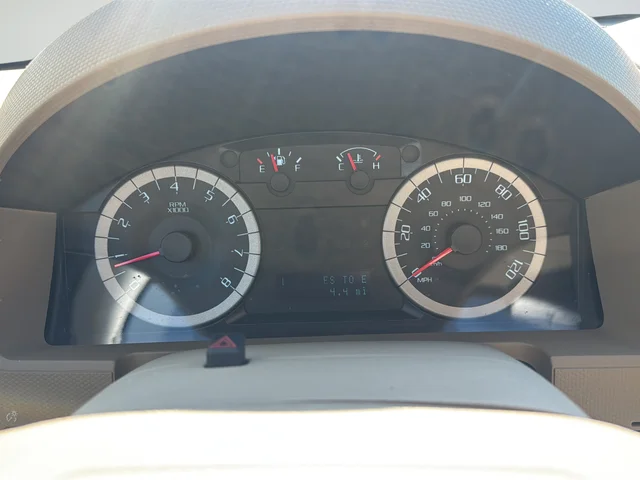 Used 2012 Gold Ford XLT image 23